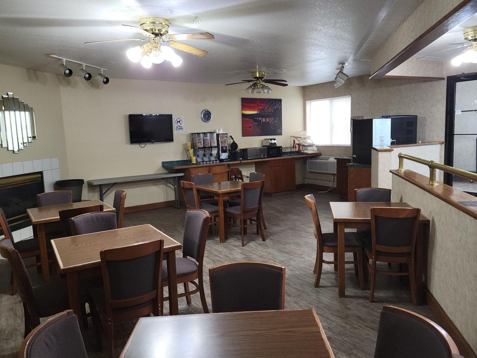Econo Lodge Oacoma מראה חיצוני תמונה