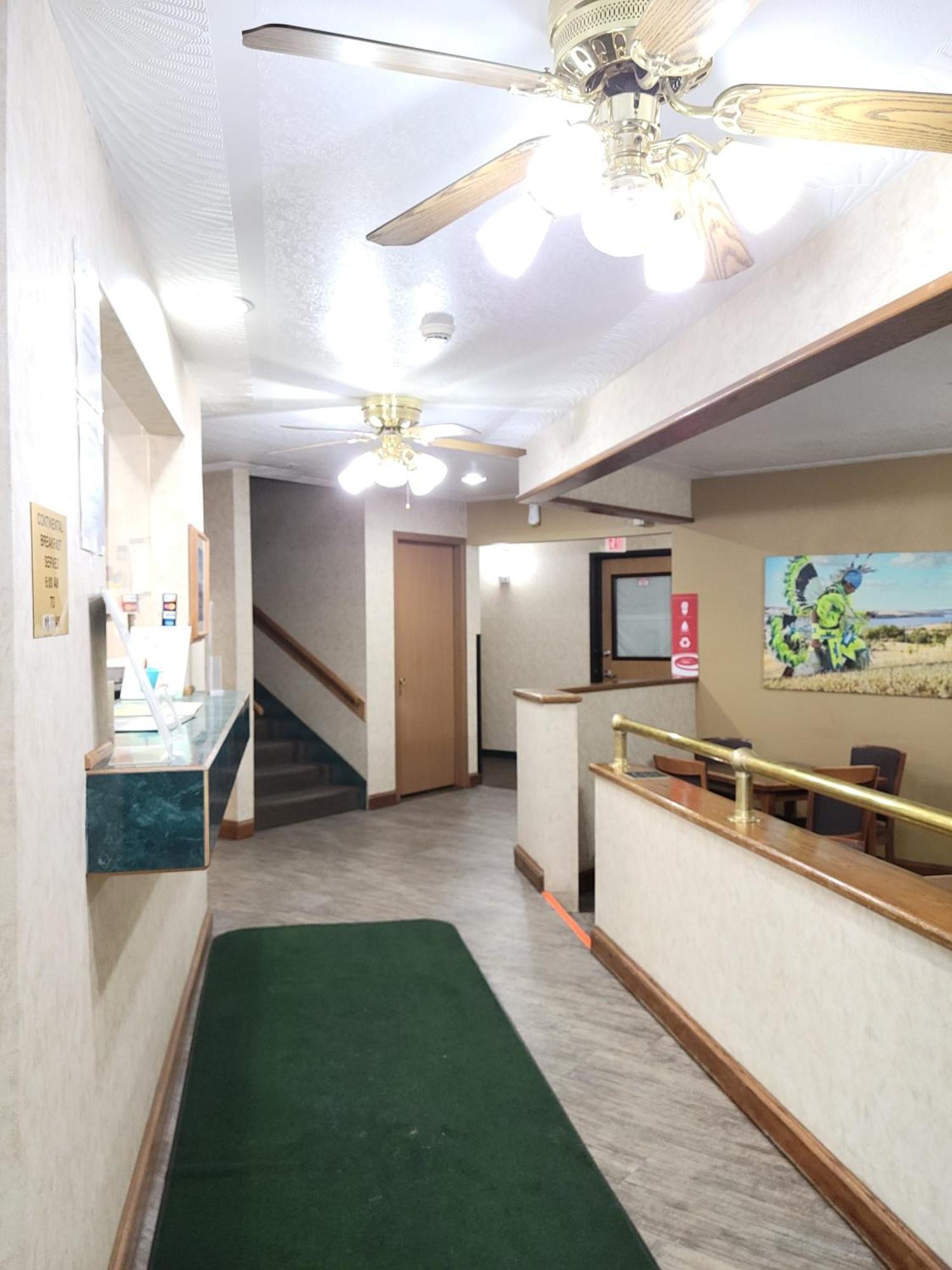 Econo Lodge Oacoma מראה חיצוני תמונה